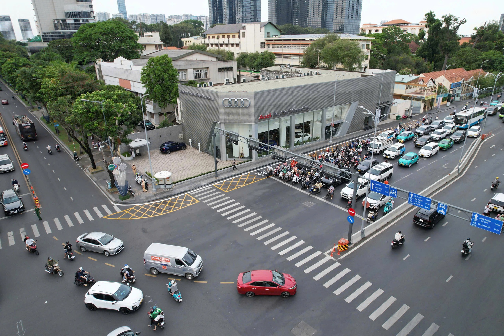 Người d&acirc;n lưu &yacute; khi giao th&ocirc;ng ở trung t&acirc;m TPHCM 2 ng&agrave;y cuối tuần- Ảnh 1.