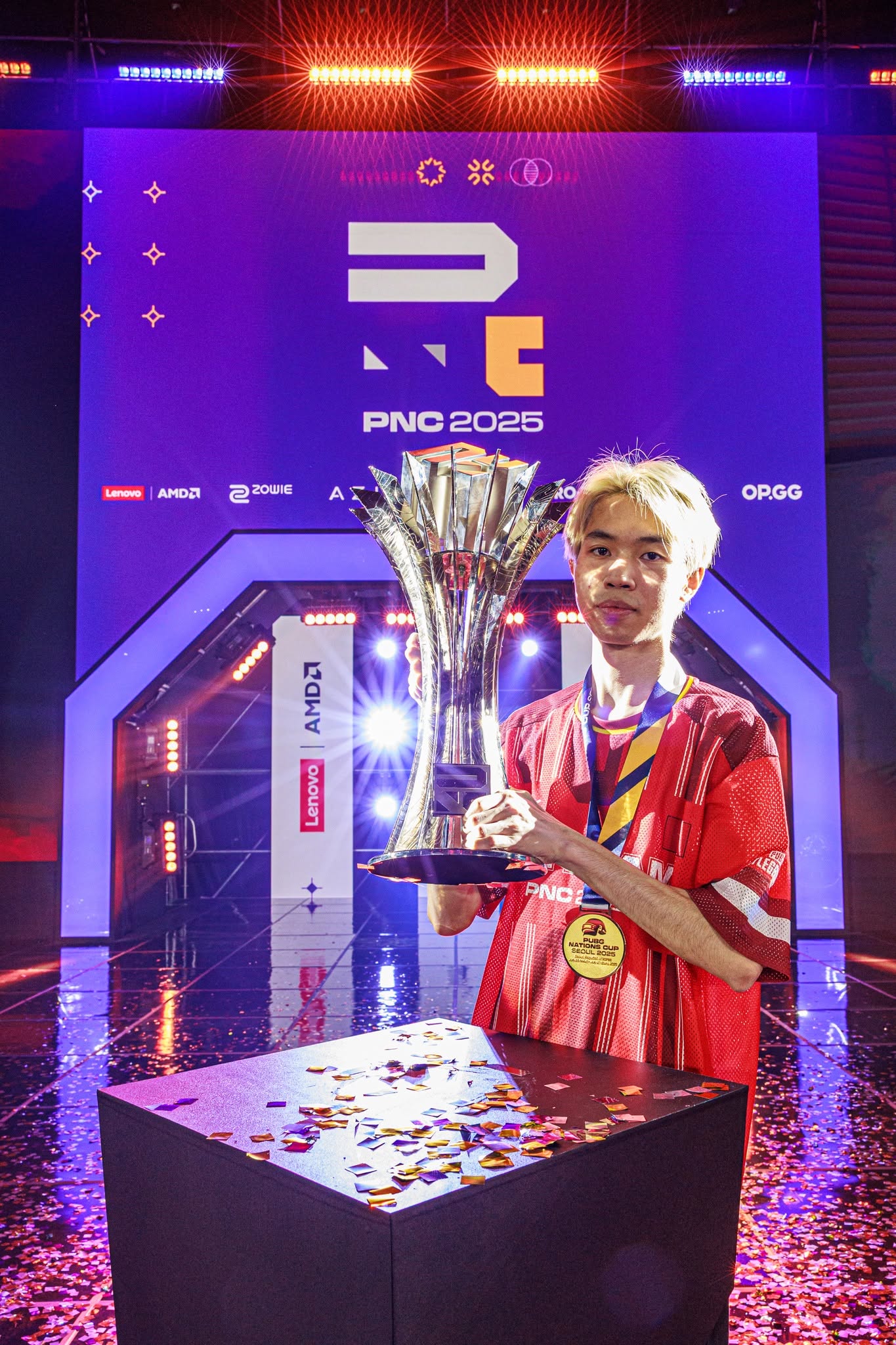 Phỏng vấn đội tuyển PUBG Việt Nam trước h&agrave;nh tr&igrave;nh bảo vệ ng&ocirc;i vương PNC 2026: &Aacute;p lực, vinh quang v&agrave; kh&aacute;t vọng x&ocirc; đổ kỷ lục - Ảnh 13.