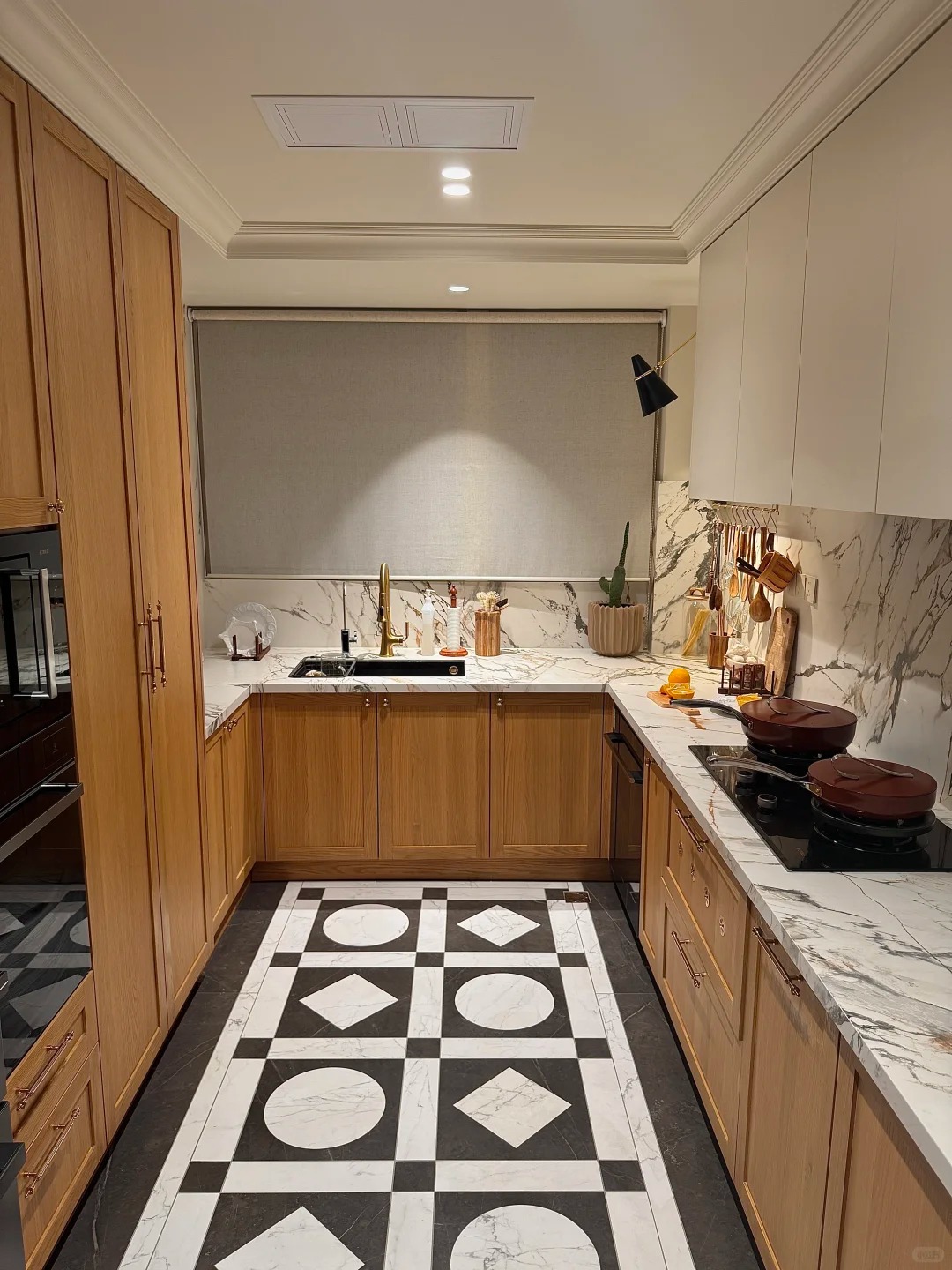 Căn duplex 320m2 "view triệu đ&ocirc;" của vợ chồng 30 tuổi kh&ocirc;ng đi l&agrave;m- Ảnh 16.