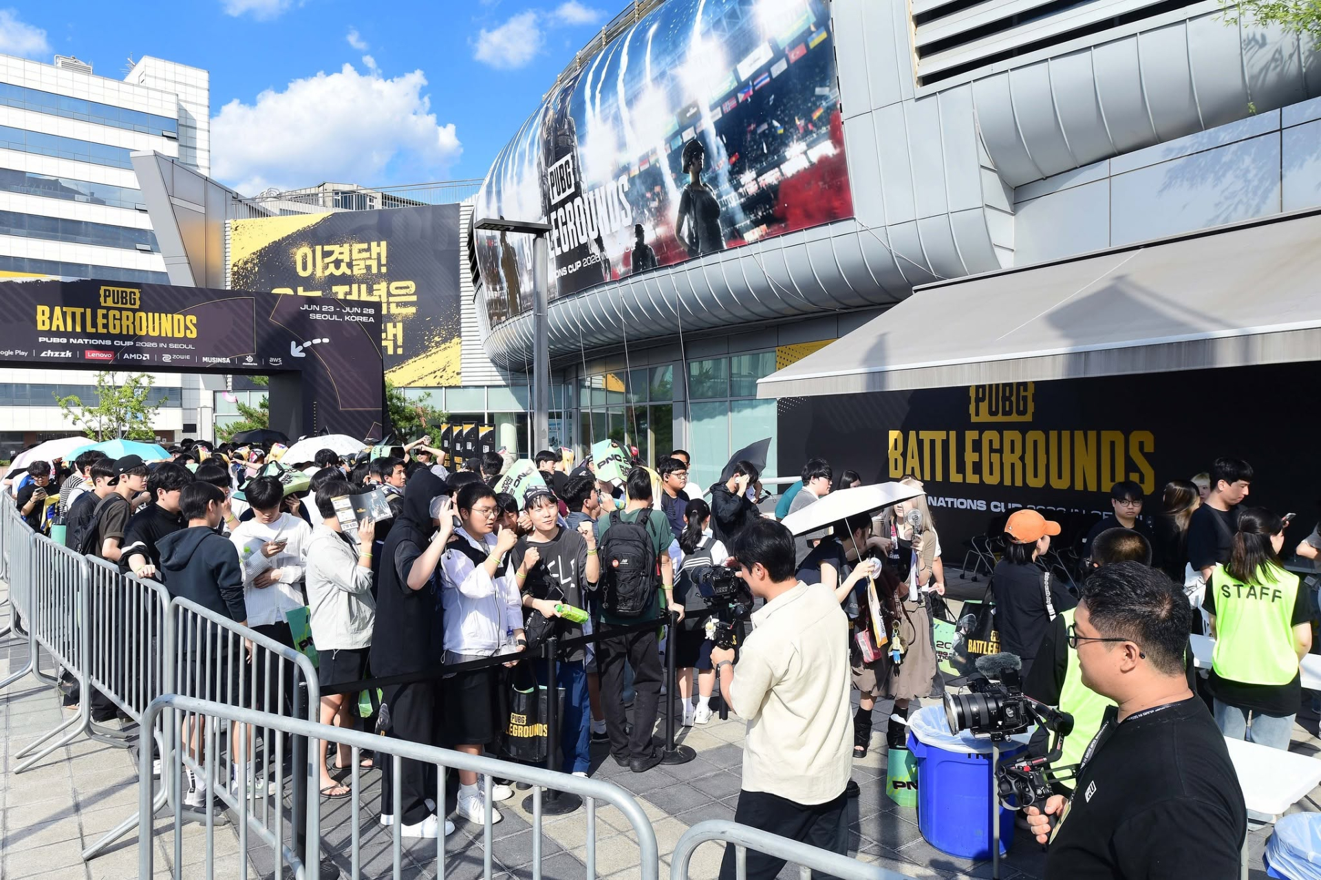 Phỏng vấn đội tuyển PUBG Việt Nam trước h&agrave;nh tr&igrave;nh bảo vệ ng&ocirc;i vương PNC 2026: &Aacute;p lực, vinh quang v&agrave; kh&aacute;t vọng x&ocirc; đổ kỷ lục - Ảnh 3.