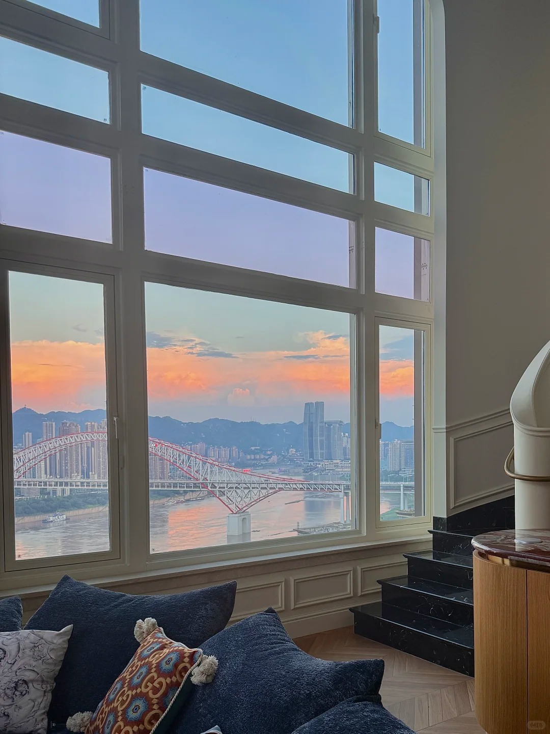 Căn duplex 320m2 "view triệu đ&ocirc;" của vợ chồng 30 tuổi kh&ocirc;ng đi l&agrave;m- Ảnh 5.