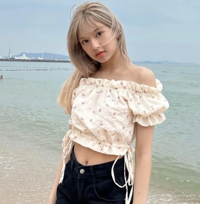 Kh&ocirc;ng nhận ra "vi&ecirc;n ngọc qu&yacute;" của showbiz: Nhan sắc thăng hạng body bốc lửa, n&oacute;i 17 tuổi kh&ocirc;ng ai tin- Ảnh 9.