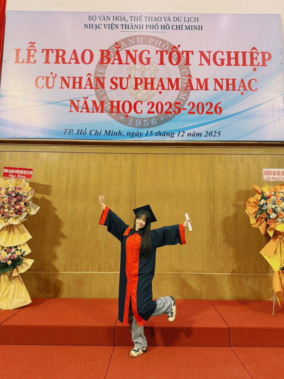 Nữ ca sĩ Việt 41 tuổi tốt nghiệp Nhạc viện loại giỏi, từ h&aacute;t đ&acirc;u hot đ&oacute; nay bị ch&ecirc; &ldquo;thảm họa&rdquo;- Ảnh 2.