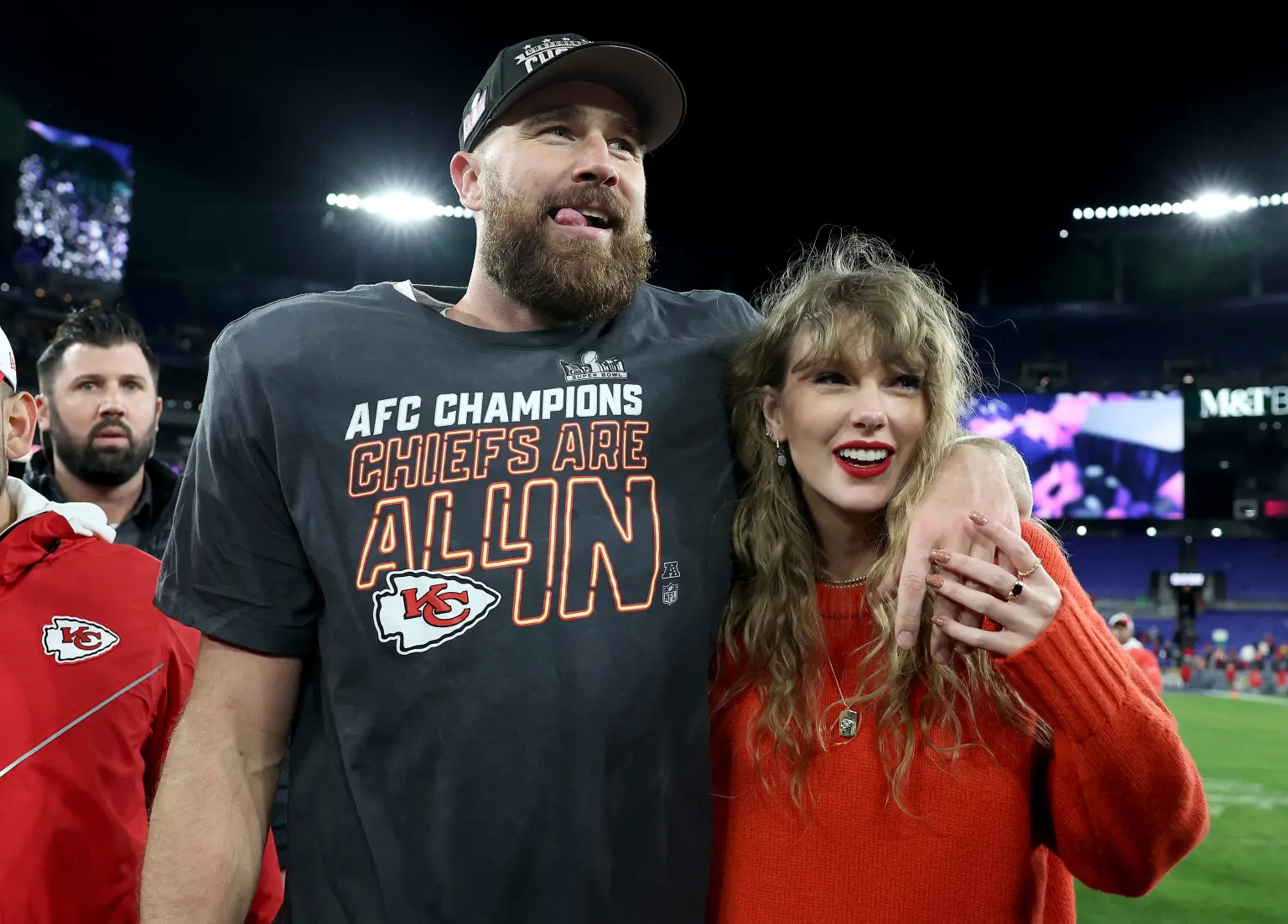 V&igrave; đ&acirc;u Taylor Swift phải bỏ đ&aacute;m cưới thơ mộng ở đảo để về th&agrave;nh phố chật chội?- Ảnh 3.