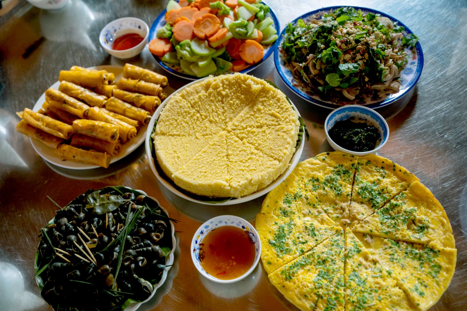 Việt Nam c&oacute; ng&ocirc;i l&agrave;ng cứ lũ về l&agrave; nh&agrave; cửa nổi bồng bềnh, nay lột x&aacute;c th&agrave;nh đặc sản h&aacute;i ra tiền v&agrave; ẵm trọn giải thưởng tốt nhất thế giới- Ảnh 11.