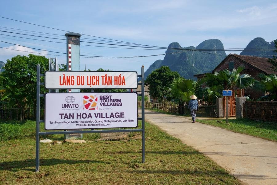Việt Nam c&oacute; ng&ocirc;i l&agrave;ng cứ lũ về l&agrave; nh&agrave; cửa nổi bồng bềnh, nay lột x&aacute;c th&agrave;nh đặc sản h&aacute;i ra tiền v&agrave; ẵm trọn giải thưởng tốt nhất thế giới- Ảnh 12.