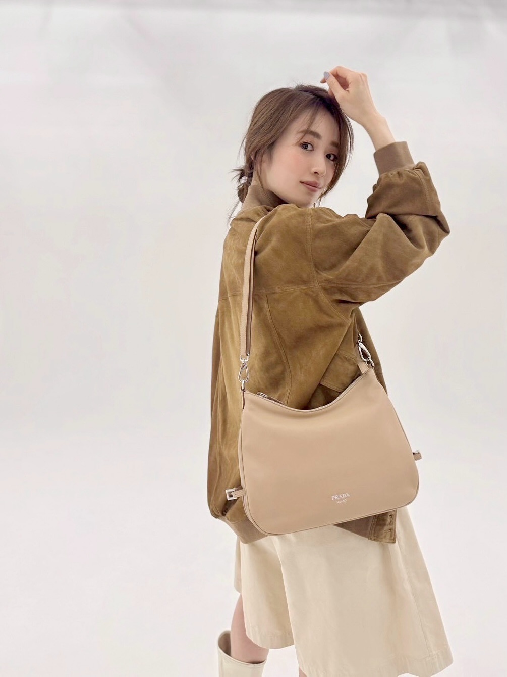 Lộ diện d&agrave;n WAGs xinh đẹp v&agrave; k&iacute;n tiếng của ĐT Nhật Bản: Visual đỉnh ch&oacute;p, to&agrave;n l&agrave;m ca sĩ, diễn vi&ecirc;n - Ảnh 3.