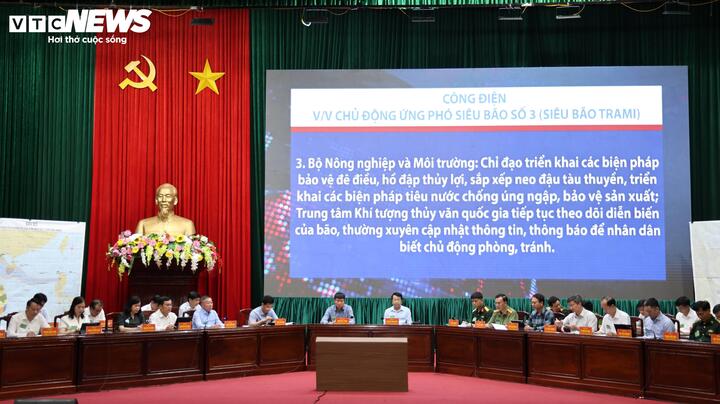 Huy động trực thăng diễn tập cứu hộ tr&ecirc;n biển, ứng ph&oacute; với si&ecirc;u b&atilde;o- Ảnh 1.