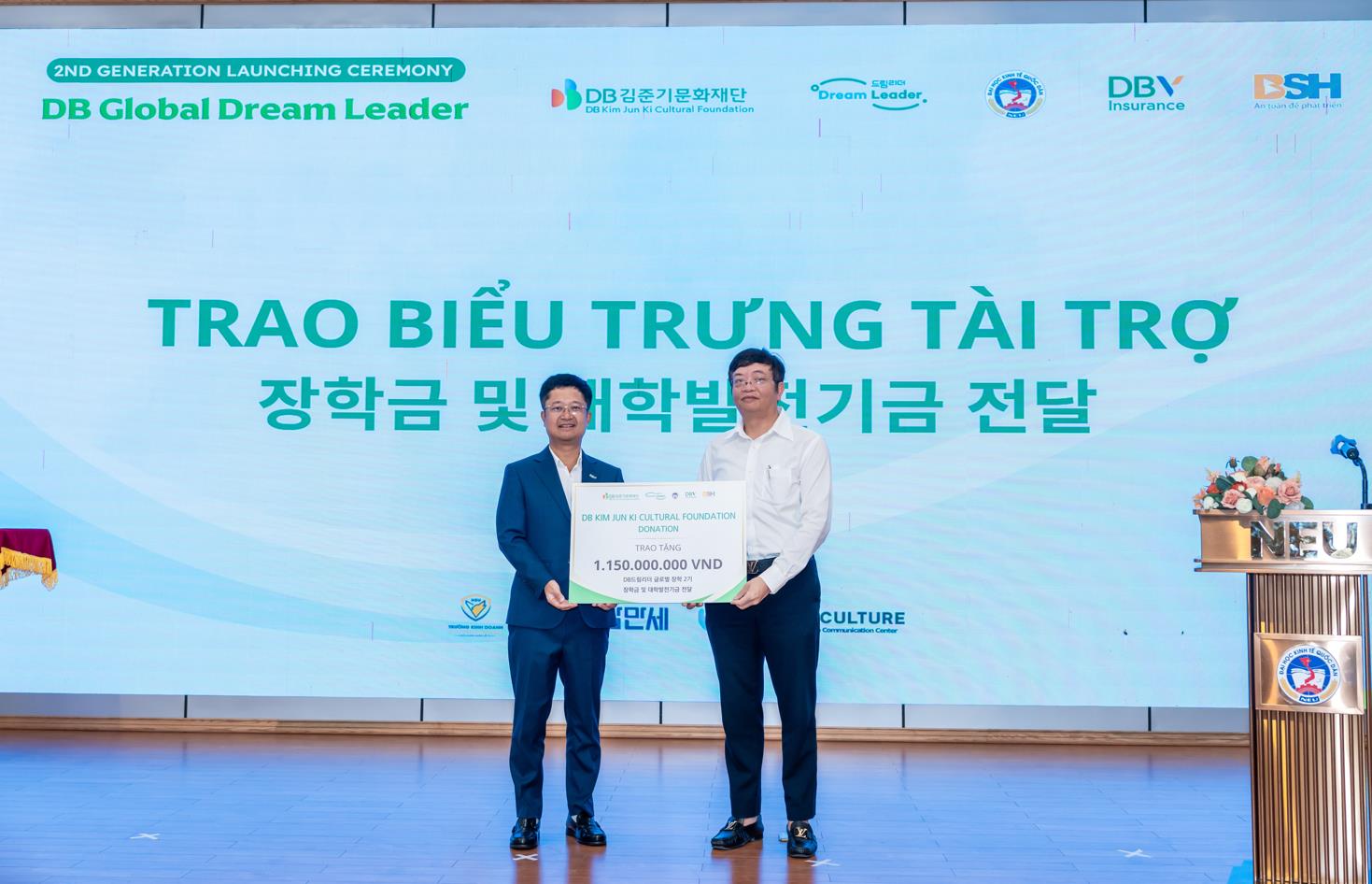 Lễ khởi động học bổng DB Global Dream Leader m&ugrave;a 2 tại Đại học Kinh tế Quốc d&acirc;n - Ảnh 2.
