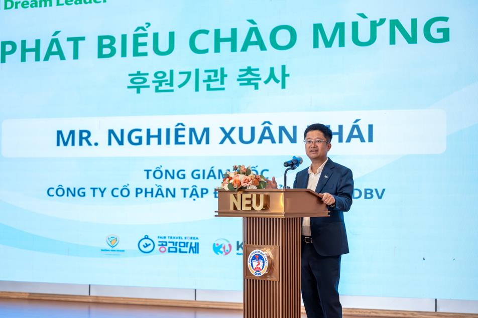 Lễ khởi động học bổng DB Global Dream Leader m&ugrave;a 2 tại Đại học Kinh tế Quốc d&acirc;n - Ảnh 3.