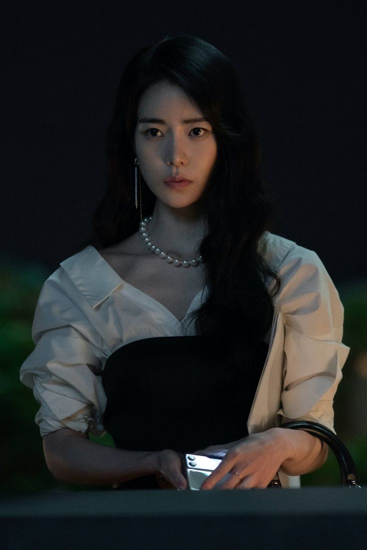 Điểm sai tr&ecirc;n gương mặt Lim Ji Yeon- Ảnh 8.