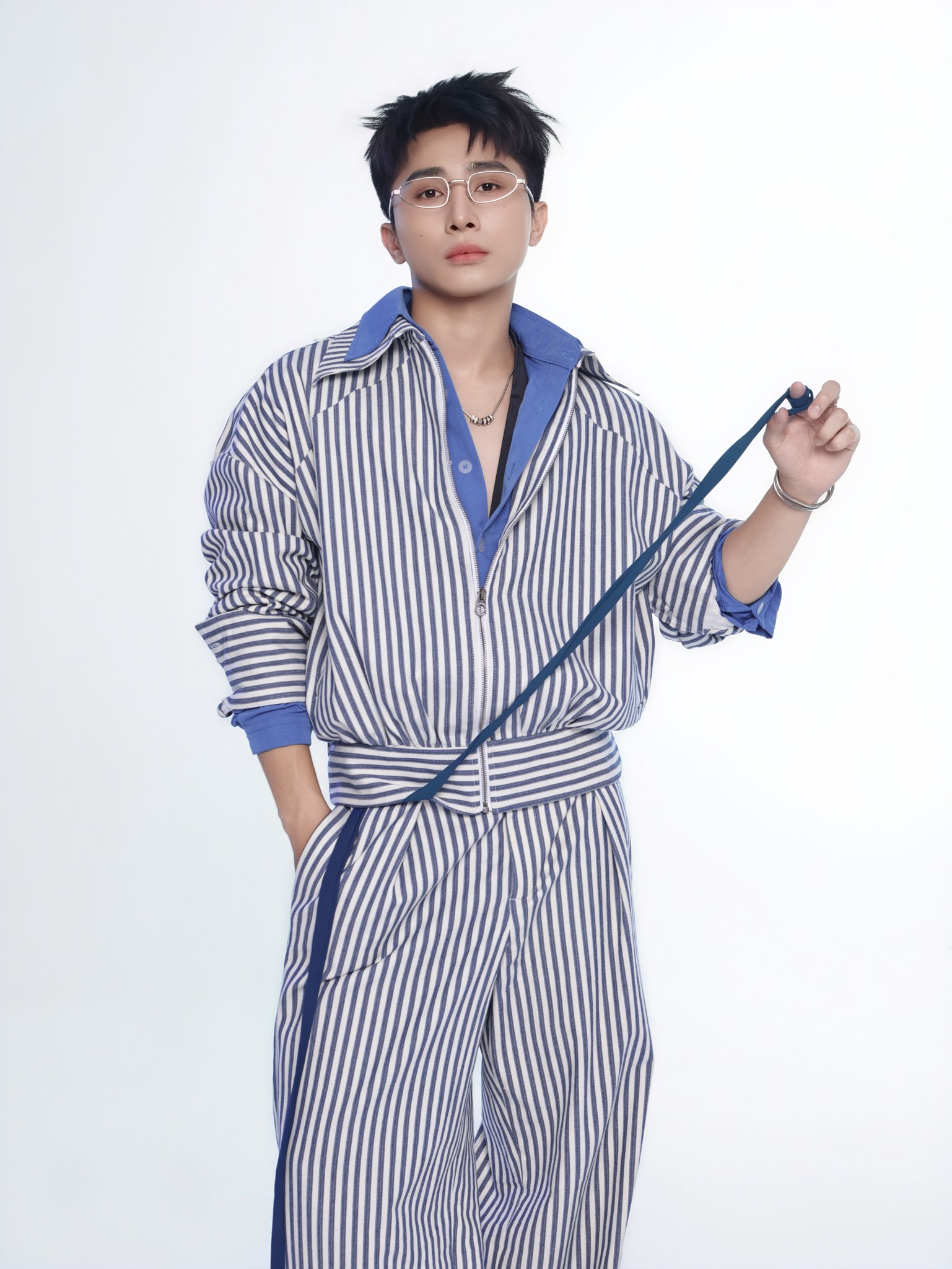 Việt Nam c&oacute; ca sĩ đẹp trai chưa debut đ&atilde; nổi tiếng cả nước, chăm trẻ chuy&ecirc;n nghiệp nh&igrave;n muốn cưới ngay!- Ảnh 5.