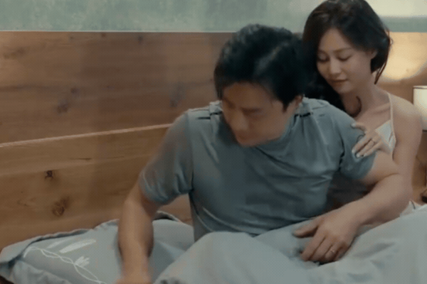 Kh&ocirc;ng m&ecirc; nổi mỹ nam Việt &ldquo;mặt b&uacute;ng ra ngoại t&igrave;nh&rdquo;: Sơ hở l&agrave; giở th&oacute;i sở khanh, đ&uacute;ng chuẩn cờ đỏ biết đi- Ảnh 3.