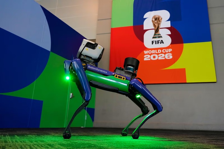 Ch&oacute; robot "đổ bộ" World Cup 2026 - Ảnh 1.