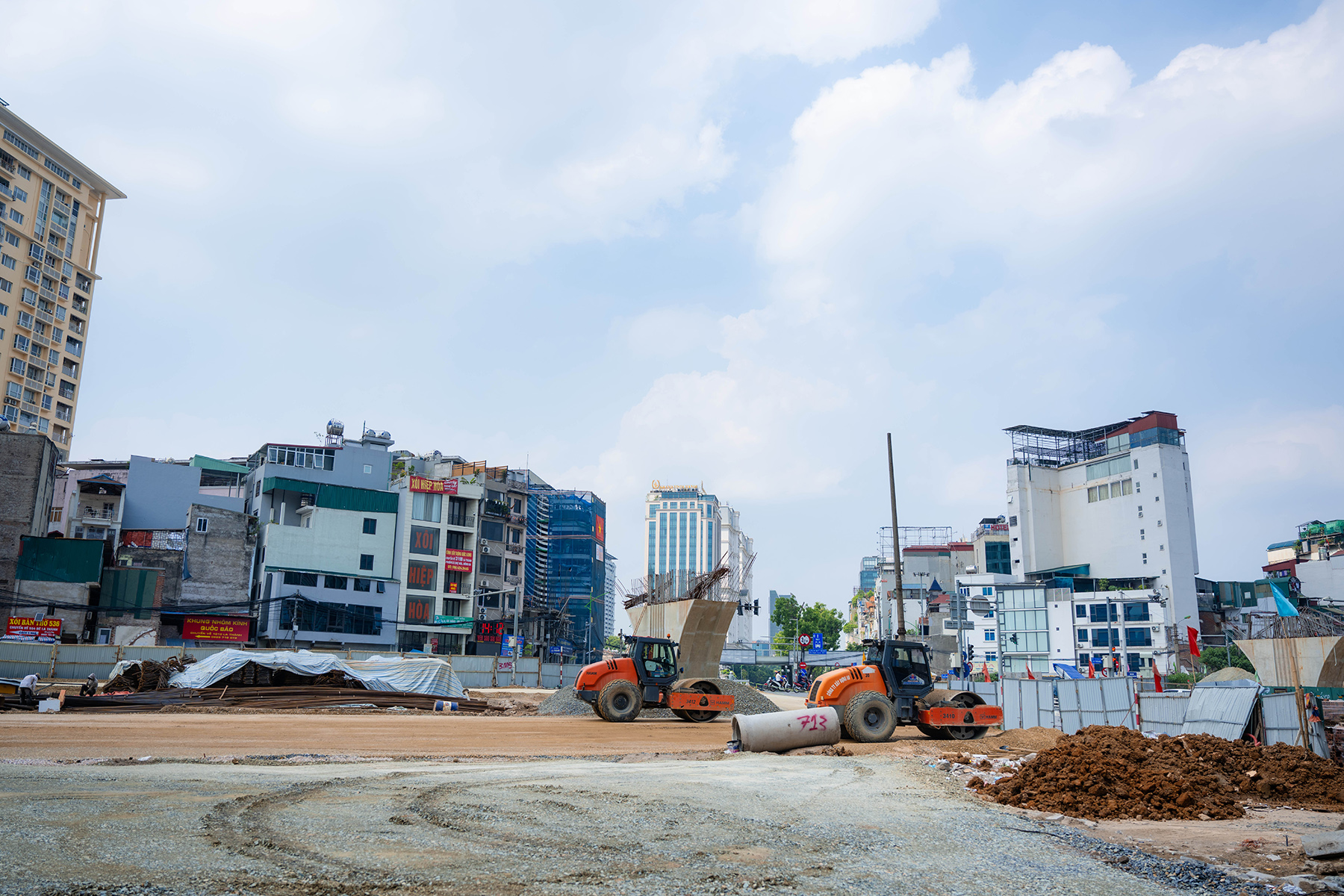 H&agrave; Nội: Diện mạo bất ngờ tr&ecirc;n tuyến v&agrave;nh đai 1 Ho&agrave;ng Cầu - Voi Phục những ng&agrave;y đầu th&aacute;ng 6- Ảnh 9.