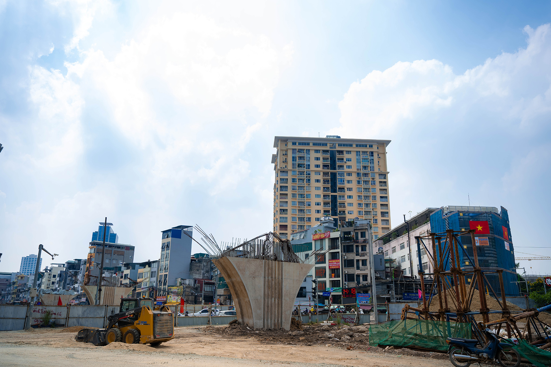 H&agrave; Nội: Diện mạo bất ngờ tr&ecirc;n tuyến v&agrave;nh đai 1 Ho&agrave;ng Cầu - Voi Phục những ng&agrave;y đầu th&aacute;ng 6- Ảnh 17.