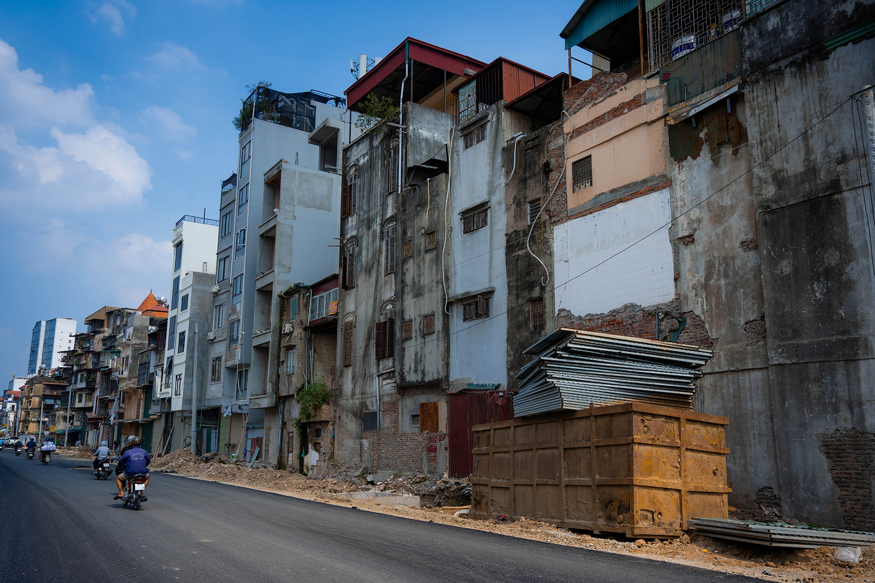 H&agrave; Nội: Diện mạo bất ngờ tr&ecirc;n tuyến v&agrave;nh đai 1 Ho&agrave;ng Cầu - Voi Phục những ng&agrave;y đầu th&aacute;ng 6- Ảnh 16.