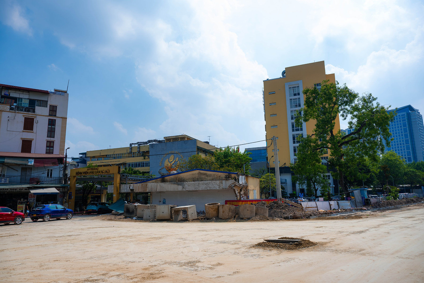H&agrave; Nội: Diện mạo bất ngờ tr&ecirc;n tuyến v&agrave;nh đai 1 Ho&agrave;ng Cầu - Voi Phục những ng&agrave;y đầu th&aacute;ng 6- Ảnh 3.