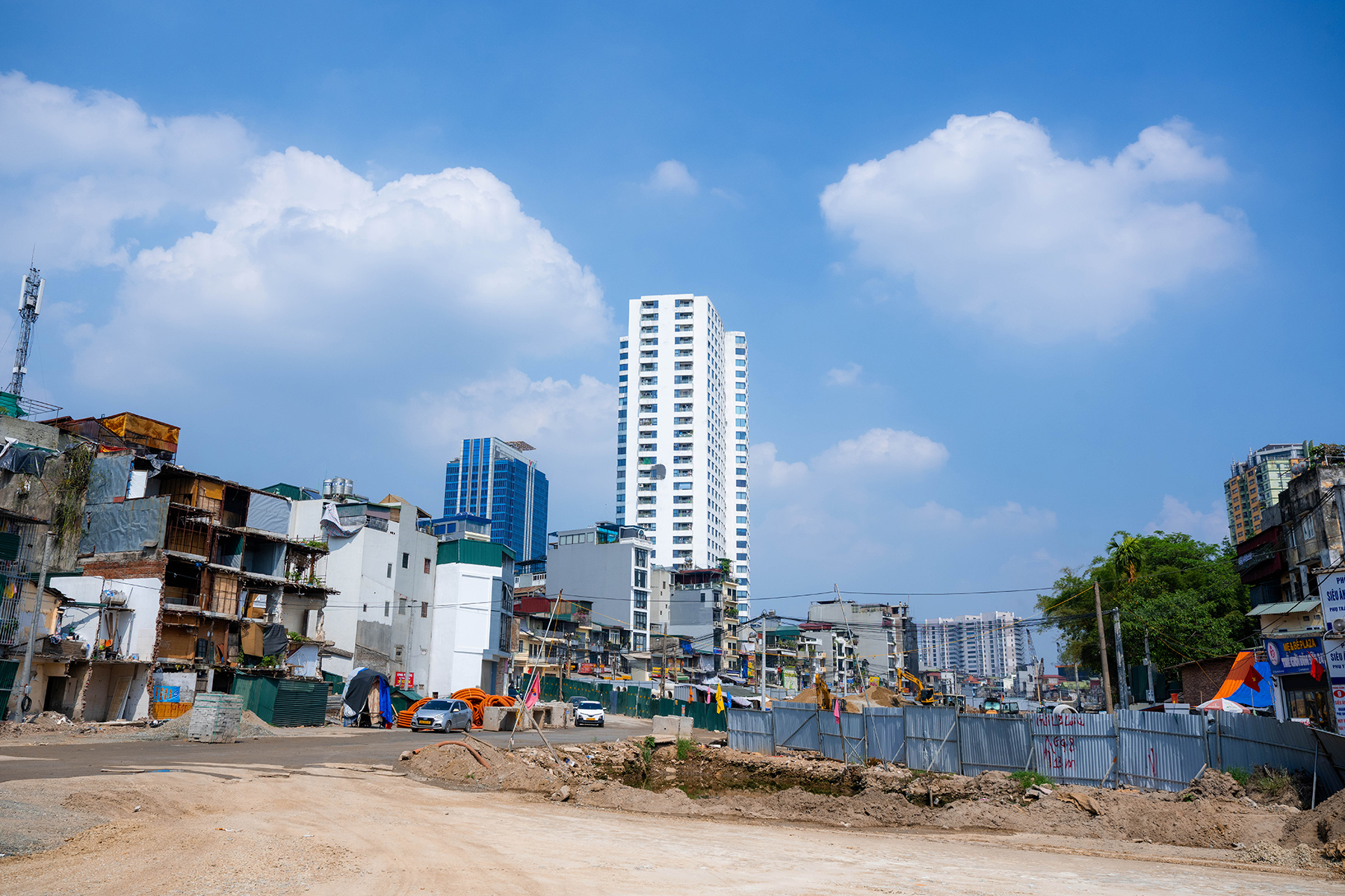 H&agrave; Nội: Diện mạo bất ngờ tr&ecirc;n tuyến v&agrave;nh đai 1 Ho&agrave;ng Cầu - Voi Phục những ng&agrave;y đầu th&aacute;ng 6- Ảnh 2.