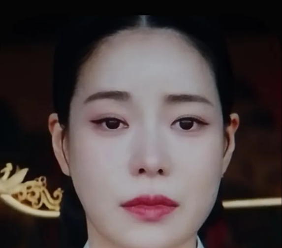 Điểm sai tr&ecirc;n gương mặt Lim Ji Yeon- Ảnh 3.
