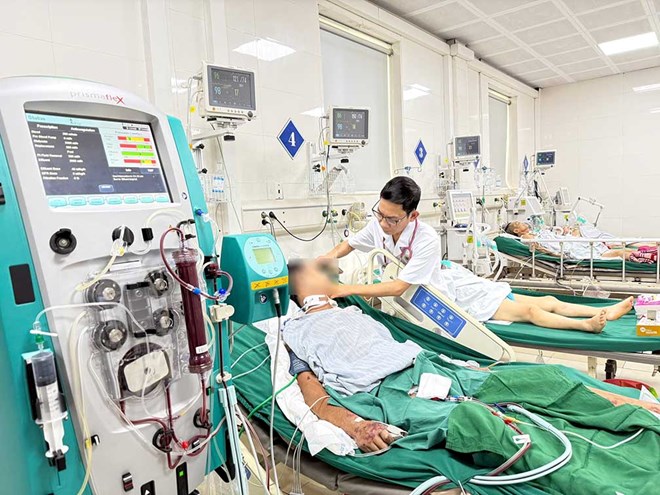 Người đ&agrave;n &ocirc;ng 58 tuổi su&yacute;t tử vong v&igrave; ăn m&oacute;n kho&aacute;i khẩu "vạn người m&ecirc;" - Ảnh 1.
