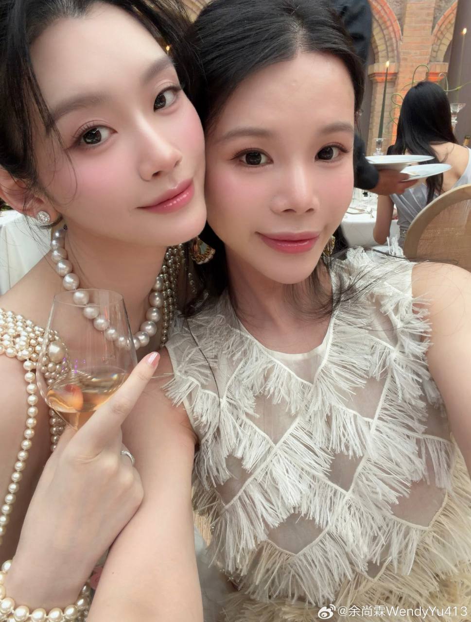 Đ&aacute;m cưới của n&agrave;ng d&acirc;u gia tộc ngh&igrave;n tỷ Hề Mộng Dao: 3 tạo h&igrave;nh đắt gi&aacute; ngang cả một gia t&agrave;i- Ảnh 18.