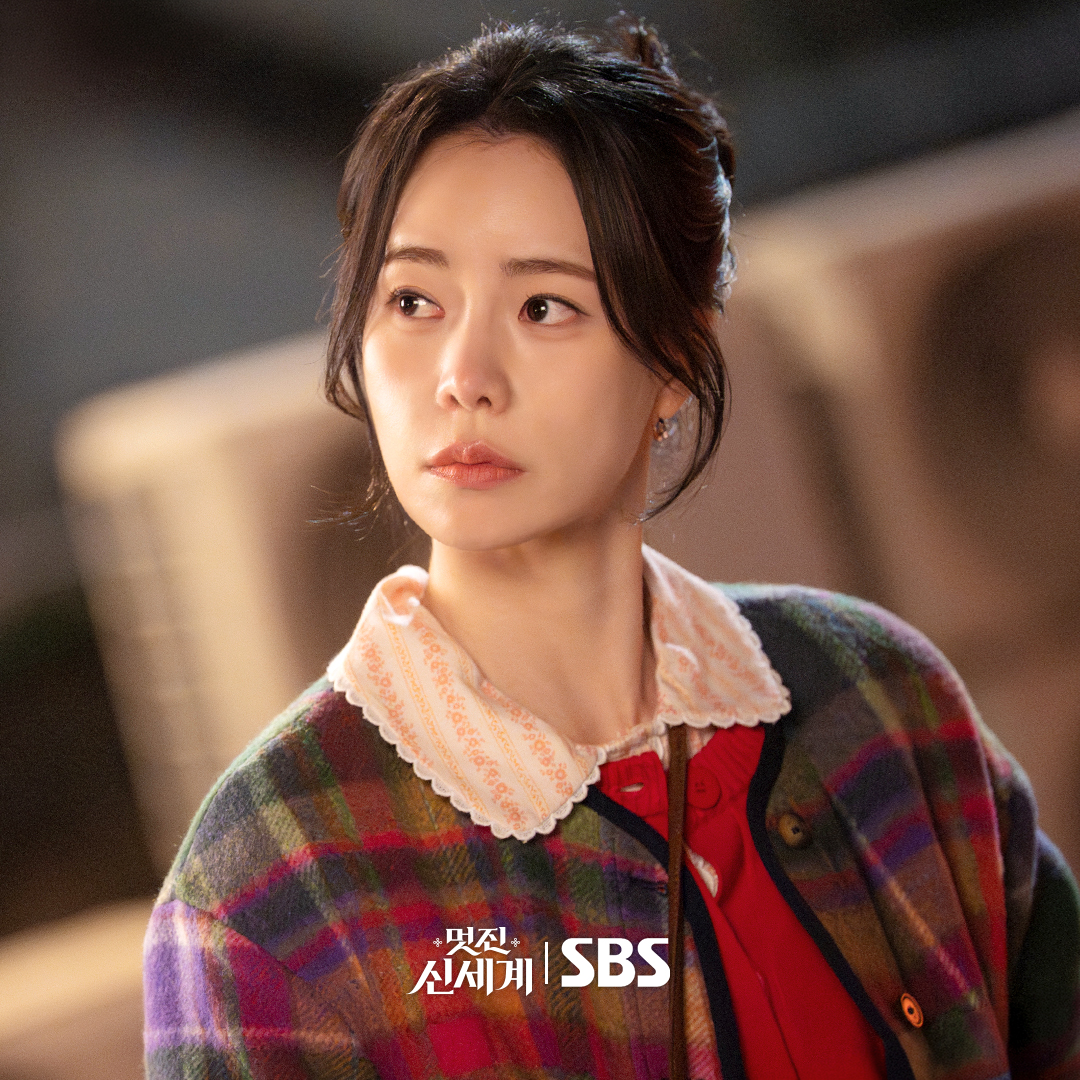 Điểm sai tr&ecirc;n gương mặt Lim Ji Yeon- Ảnh 5.