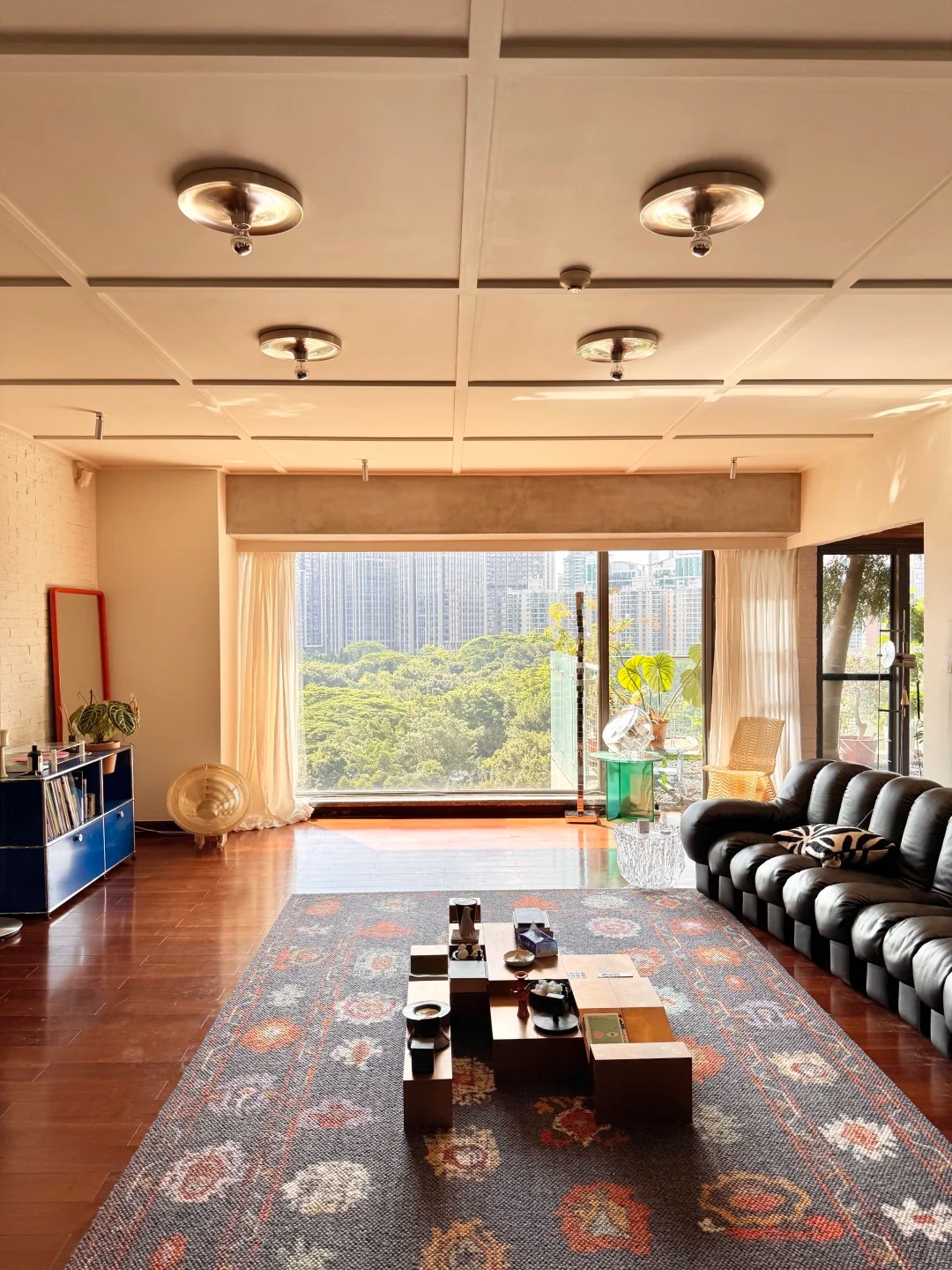 Ch&agrave;ng trai chi 2,2 tỷ decor căn hộ 250m2 để "ở nh&agrave; c&ograve;n sướng hơn ra ngo&agrave;i chơi"- Ảnh 2.