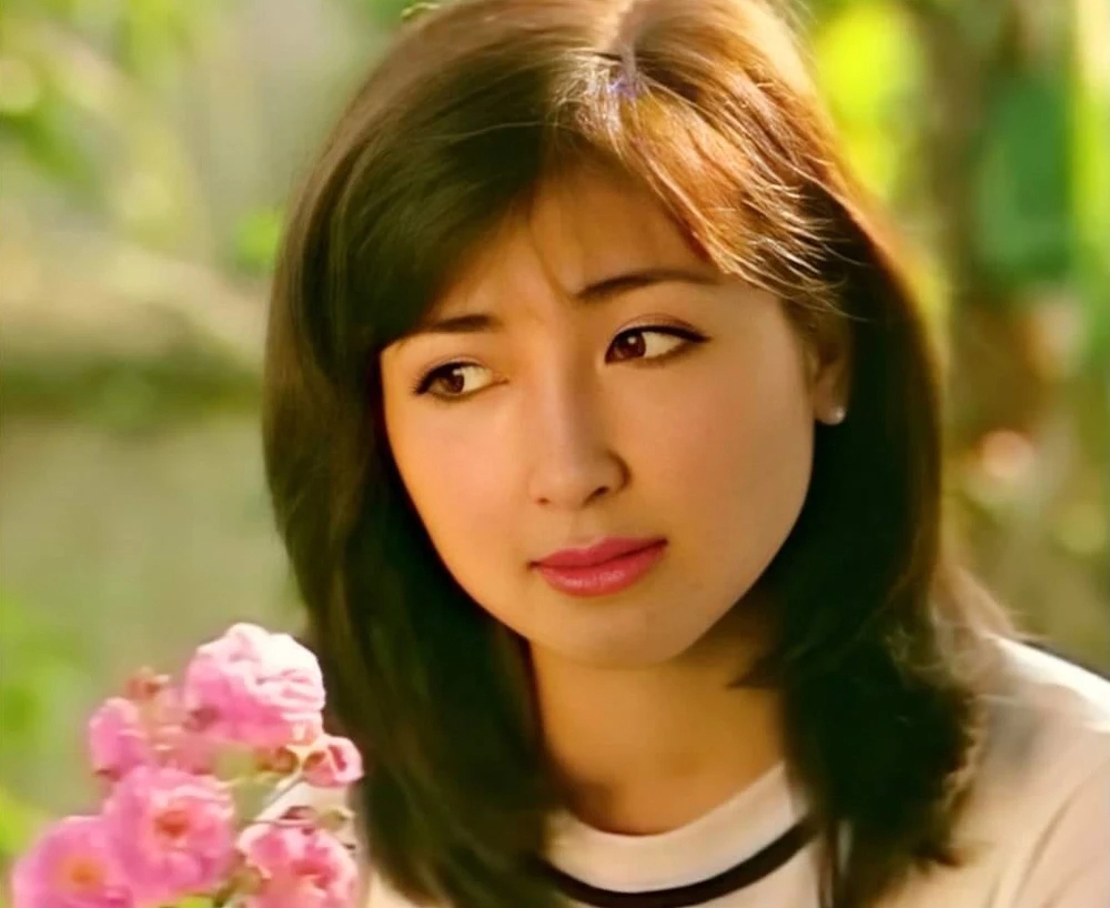Mỹ nh&acirc;n Việt duy nhất kh&ocirc;ng được l&ecirc;n s&oacute;ng v&igrave; qu&aacute; đẹp: Visual giống cả showbiz ch&acirc;u &Aacute;, bảo sao l&agrave; Hoa hậu kh&ocirc;ng ngai- Ảnh 3.