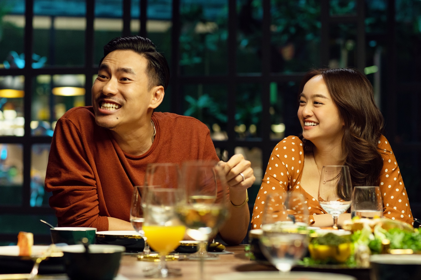 Nh&igrave;n ngọc nữ Vbiz mới biết h&agrave;o quang v&ocirc; hạn l&agrave; g&igrave;: Visual sang xịn tới n&oacute;c, nghe đến c&aacute;t x&ecirc; m&agrave; cho&aacute;ng v&aacute;ng- Ảnh 6.