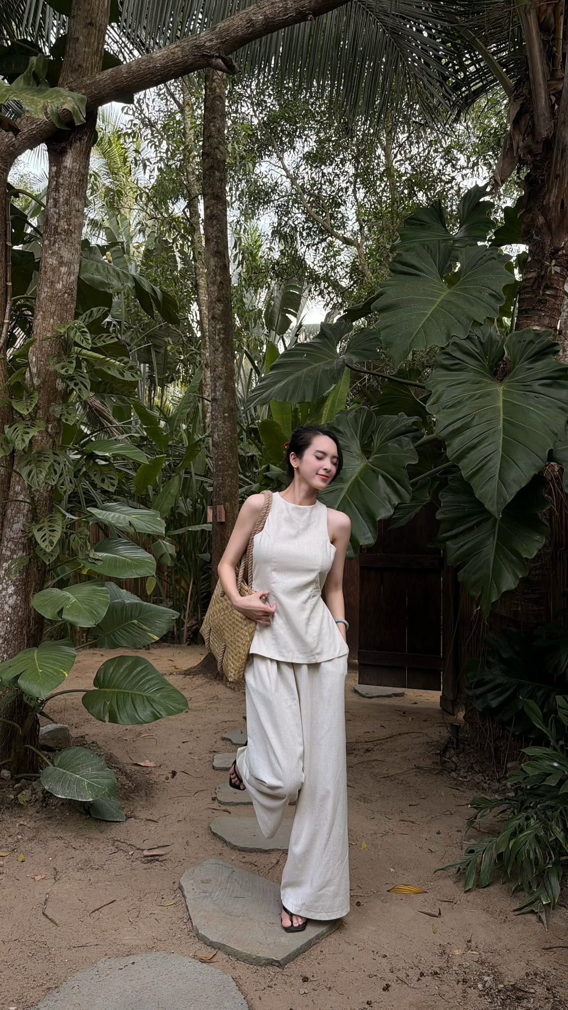 Mẹ đơn th&acirc;n Ph&uacute; Thọ lấy thiếu gia nhỏ hơn 2 tuổi, sống giữa khu nghỉ dưỡng rộng 12.000m2 vẫn b&aacute;n h&agrave;ng online để &ldquo;mưu sinh&rdquo;- Ảnh 4.