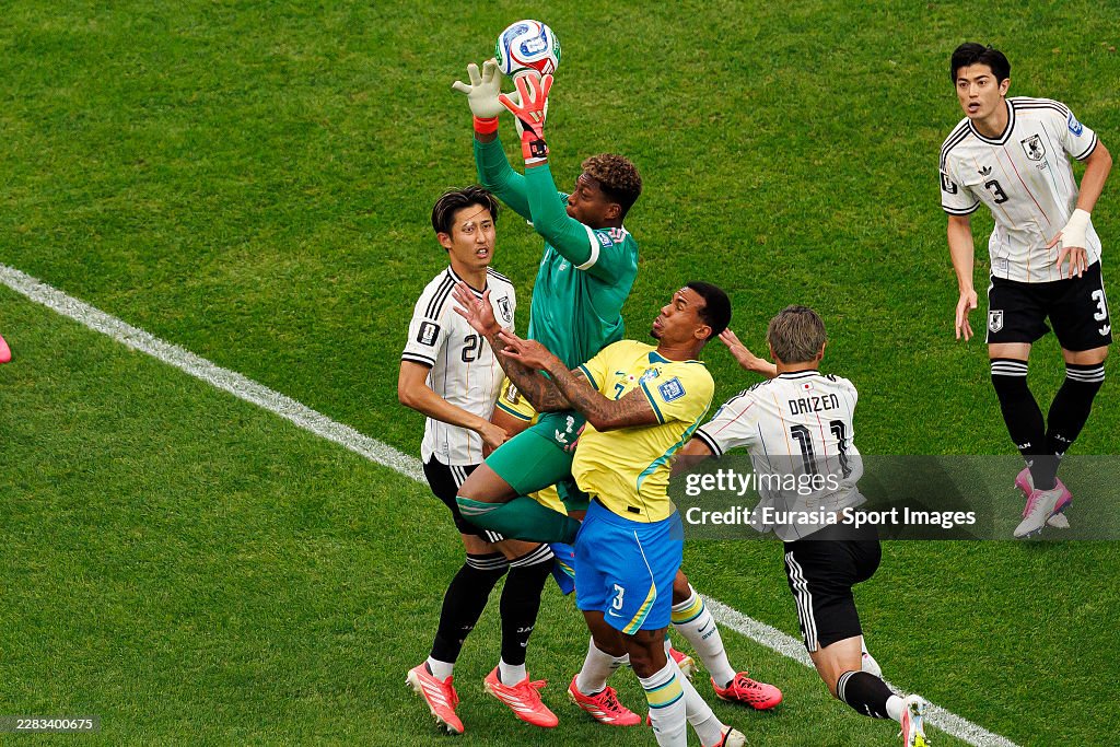 Zion Suzuki l&agrave; ai? "Người nhện" khuấy đảo World Cup, khiến d&agrave;n sao Brazil cũng phải bất lực- Ảnh 2.