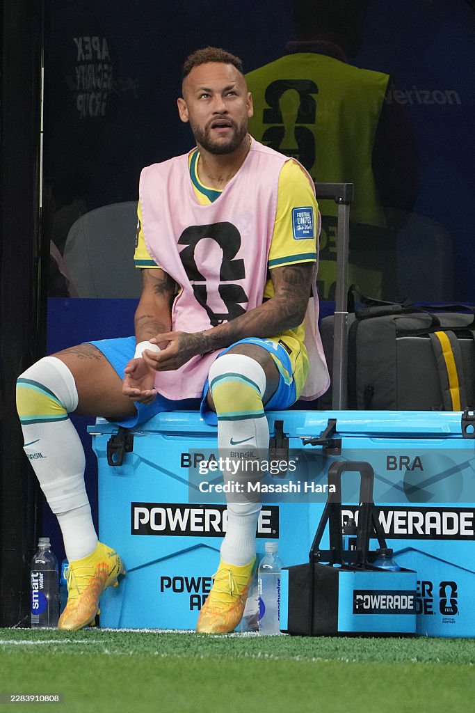 Neymar bị "ng&oacute; lơ" ở Brazil?- Ảnh 1.