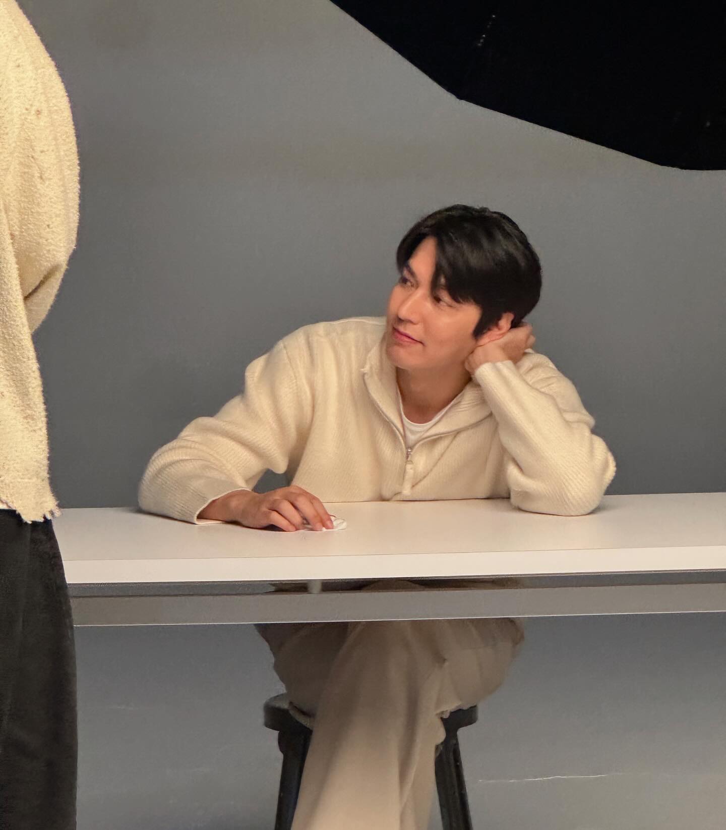 Lee Min Ho si&ecirc;u gầy, đ&atilde; lấy lại vẻ đẹp nam thần?- Ảnh 9.