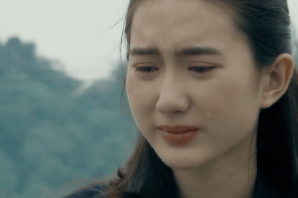 Đ&atilde; t&igrave;m ra tiểu tam đẹp nhất m&agrave;n ảnh Việt: Nhan sắc mong manh như sương sớm, nh&igrave;n l&agrave; muốn chinh phục- Ảnh 4.