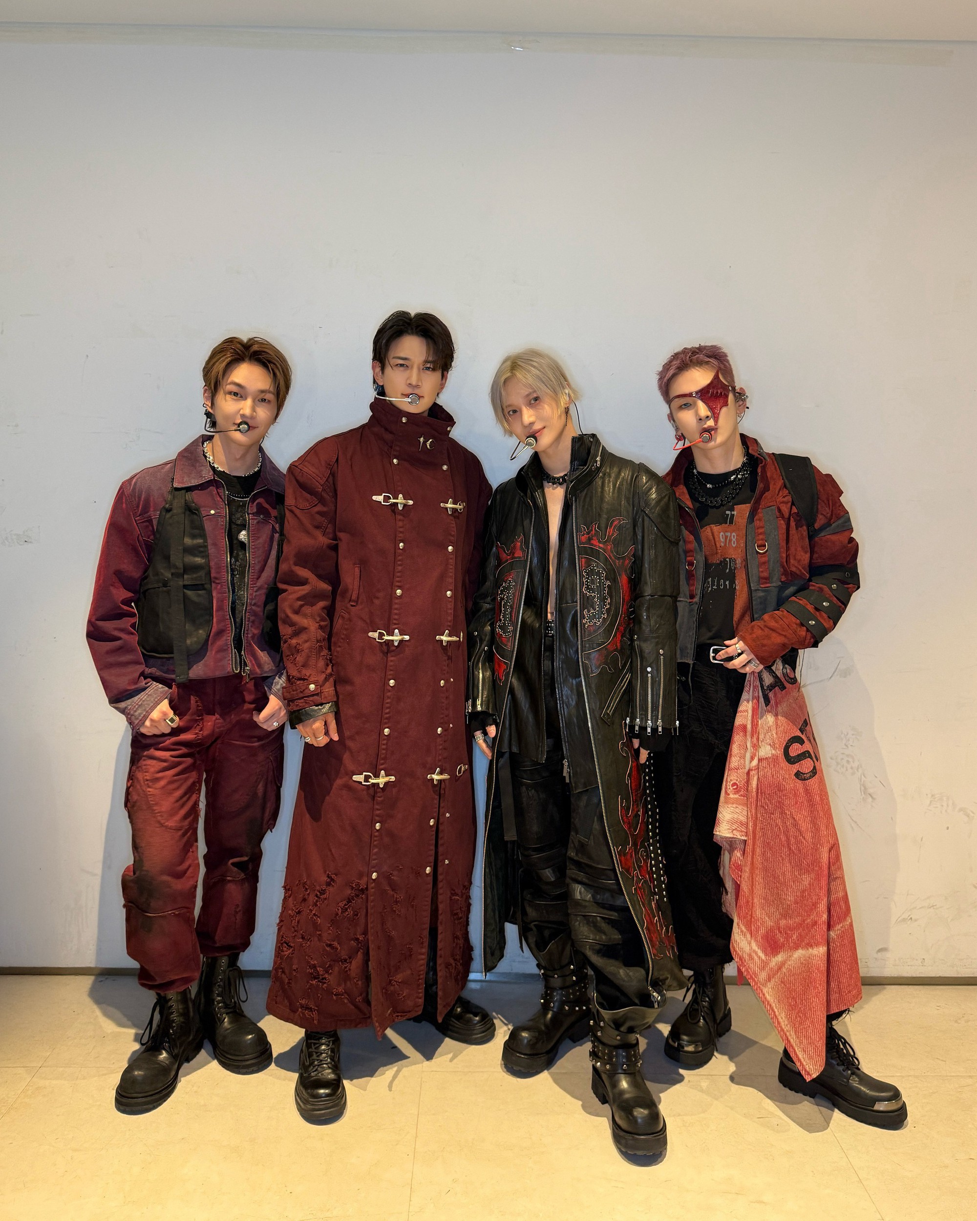 Nam thần nhảy giỏi nhất nh&igrave; showbiz hết thời: Nhạc diễn ở Coachella kh&ocirc;ng ai th&egrave;m nghe, comeback lặng lẽ chẳng ai hay - Ảnh 4.
