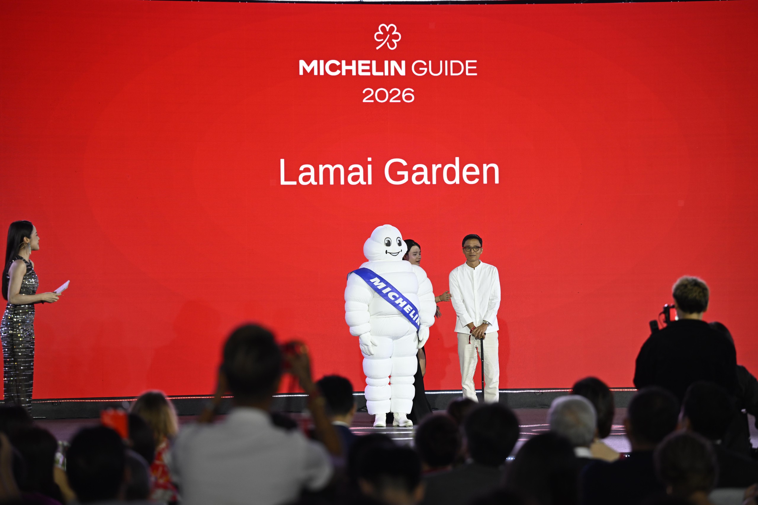Gallery - Michelin 2026 bùng nổ tranh cãi: Không hề có bánh mì trong danh sách Bib Gourmand, Bánh cuốn Bà Hoành lọt top gây khó hiểu - image 20