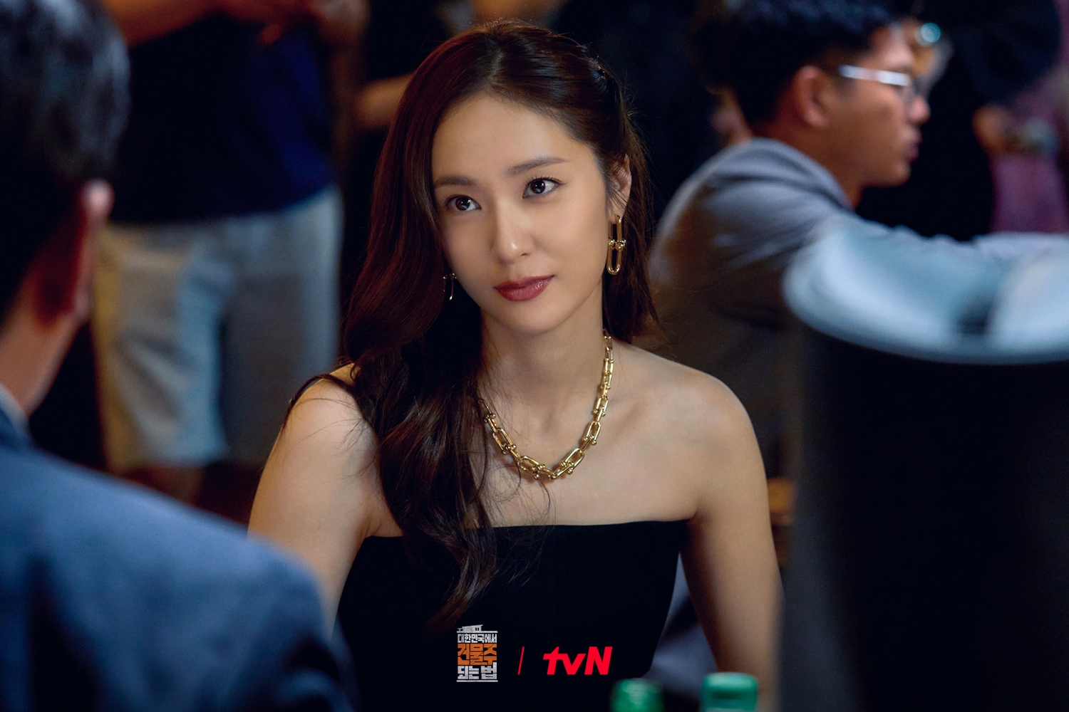 Mỹ nh&acirc;n duy nhất uống ly nước cũng phả ra m&ugrave;i tiền: Visual sang chảnh d&atilde; man, tr&acirc;m anh thế phiệt từ đầu đến ch&acirc;n- Ảnh 6.