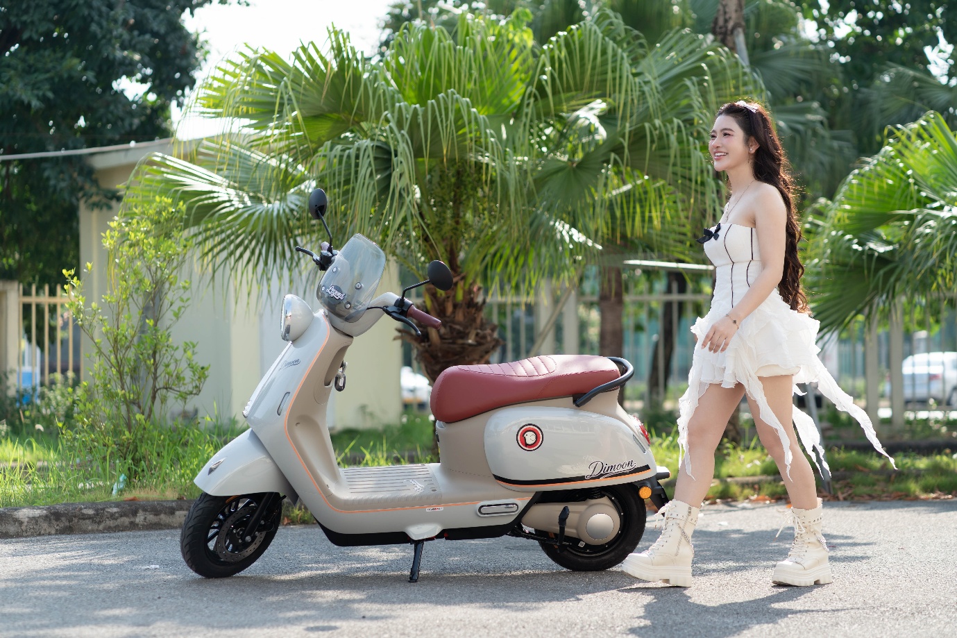 D&agrave;n KOL/KOC &ldquo;khủng&rdquo; đổ bộ sự kiện ra mắt xe điện Dimoon - Ảnh 1.