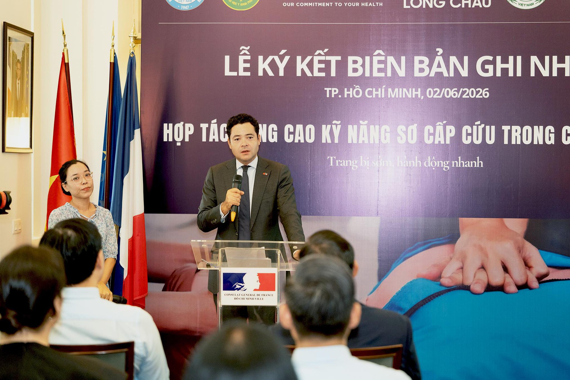 Long Ch&acirc;u x&acirc;y dựng mạng lưới hỗ trợ ứng ph&oacute; khẩn cấp, hơn 22.000 dược sĩ sẽ trở th&agrave;nh t&igrave;nh nguyện vi&ecirc;n sơ cấp cứu - Ảnh 2.