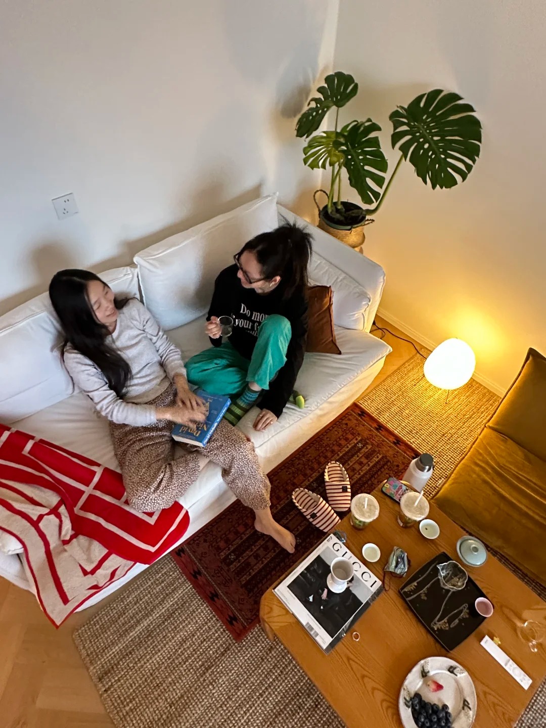 V&igrave; sao người đi l&agrave;m c&oacute; ng&agrave;y nghỉ, học sinh c&oacute; kỳ nghỉ, c&ograve;n l&agrave;m mẹ gần như kh&ocirc;ng c&oacute; kh&aacute;i niệm tan ca?- Ảnh 1.