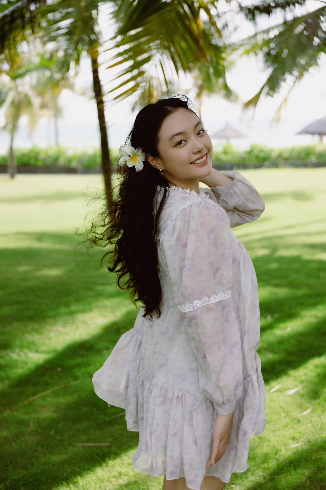 Con g&aacute;i Thu&yacute; Hạnh - Minh Khang lột x&aacute;c sau 12 năm: "Thi&ecirc;n thần răng thỏ" toả s&aacute;ng với visual thiếu nữ trong ng&agrave;y trọng đại- Ảnh 6.