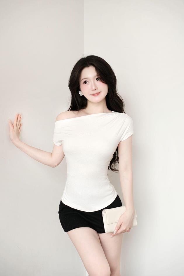 X&oacute;a bỏ ranh giới phong c&aacute;ch: 3 c&ocirc;ng thức mix - match linh hoạt với item quốc d&acirc;n từ Justdun - Ảnh 2.