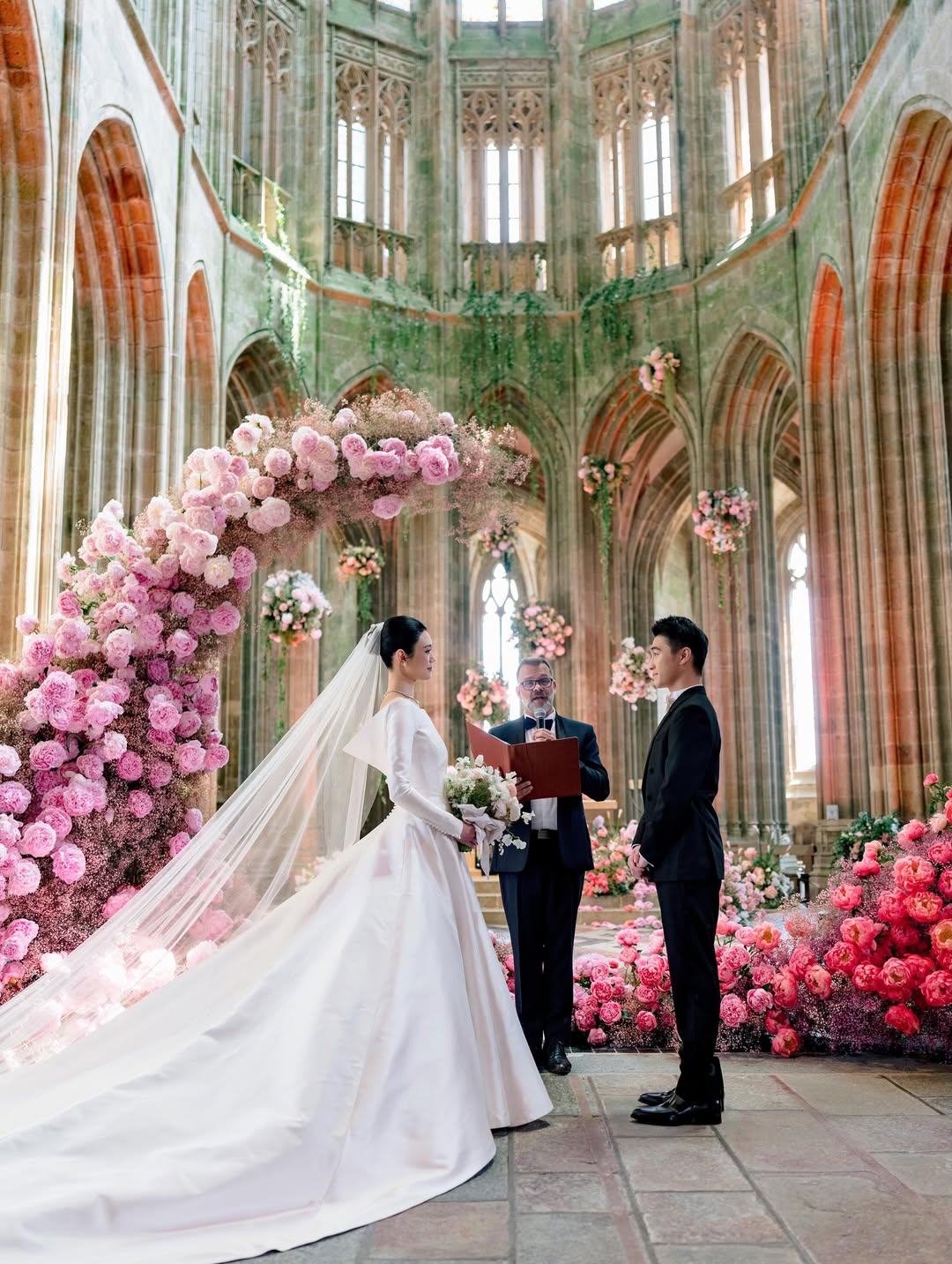 Ngỡ Hề Mộng Dao l&agrave; "Lọ Lem" may mắn lấy chồng đại gia sau 1 c&uacute; ng&atilde; sấp mặt, ho&aacute; ra gia thế c&ocirc; cũng chẳng tầm thường- Ảnh 7.