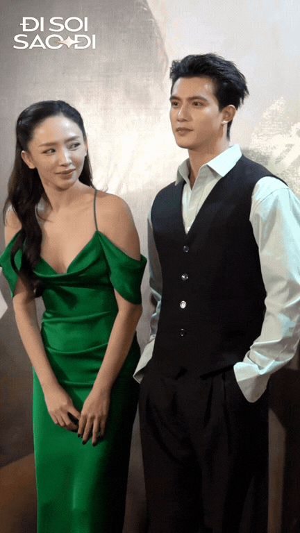 Gallery - Trần Ngọc Vàng ngại ngùng xuất hiện sau khi được Tóc Tiên công khai, nửa showbiz tề tựu chúc mừng - image 11