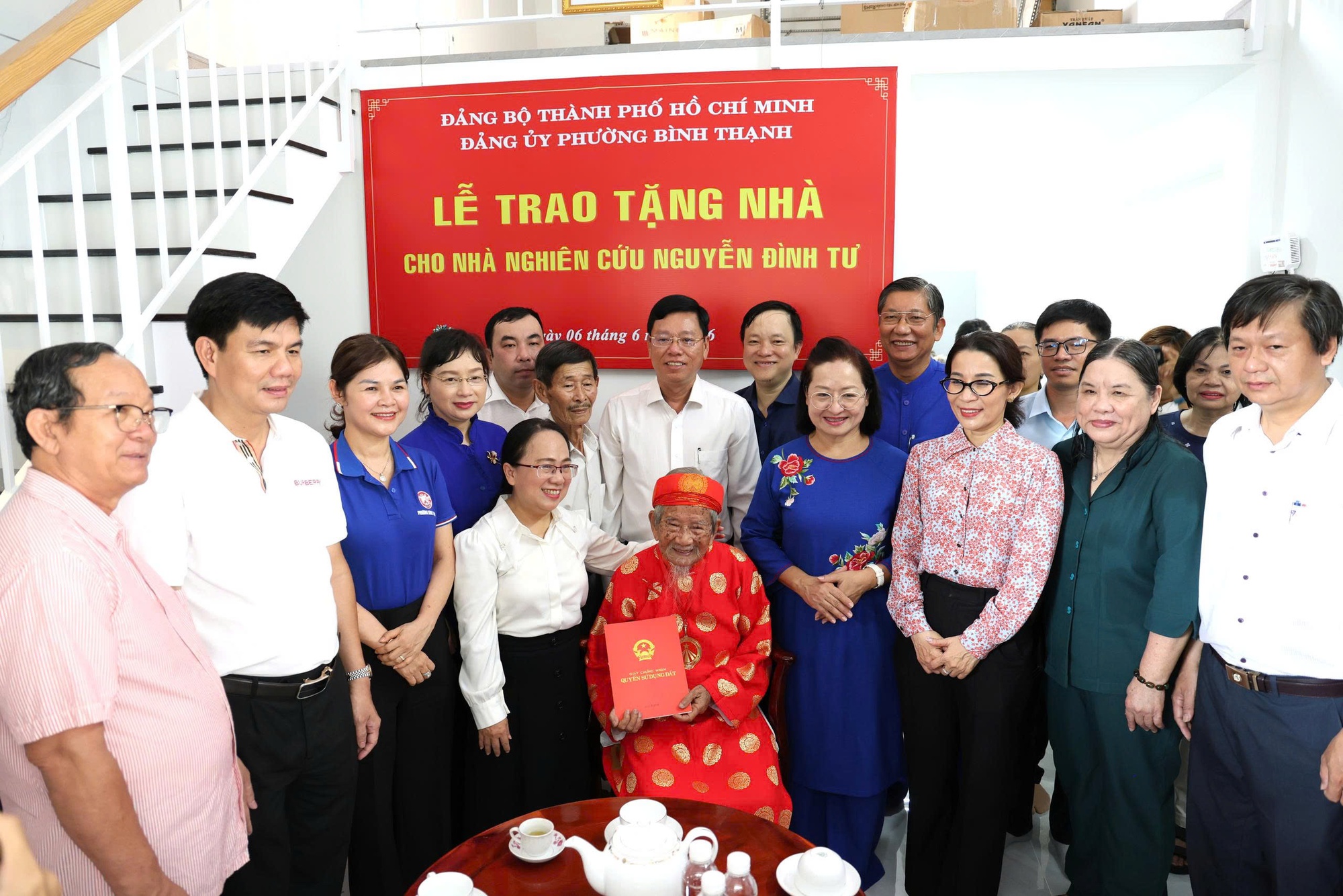 TPHCM trao căn hộ cho nhà nghiên cứu Nguyễn Đình Tư - Ảnh 2.