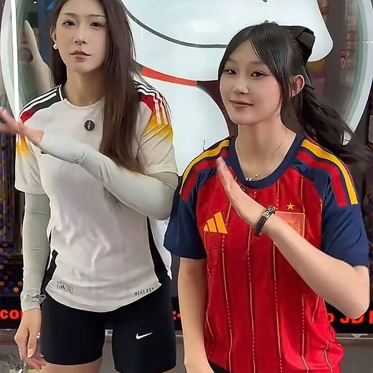 Mỹ nh&acirc;n s&acirc;n cỏ của World Cup 2026- Ảnh 2.