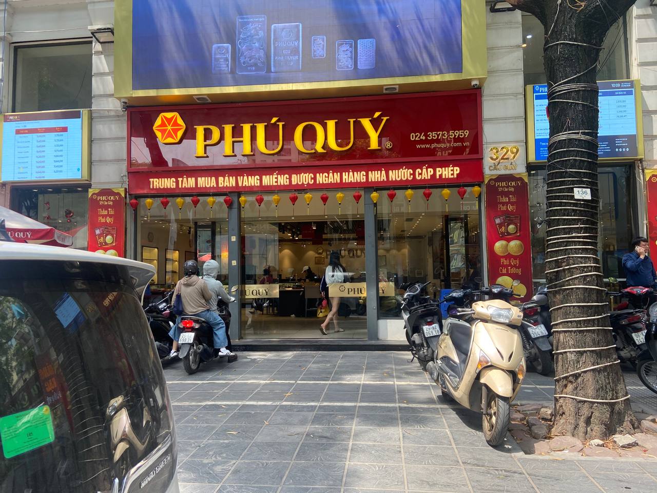 Thứ Hai mua v&agrave;ng, đến thứ Bảy lỗ gần 13 triệu- Ảnh 1.