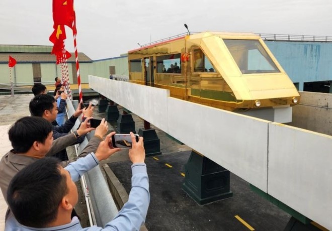 Việt Nam vừa c&oacute; đo&agrave;n t&agrave;u d&aacute;t v&agrave;ng được chạy thử dưới l&ograve;ng đất, thiết kế chở được 80 kh&aacute;ch - Ảnh 3.