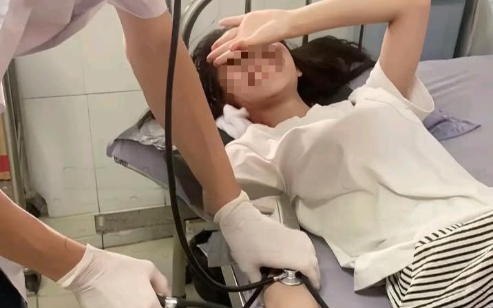 Người phụ nữ 39 tuổi đột ngột phát hiện ung thư dạ dày khi khám định kỳ: "Tôi không đau, ăn gì cũng thấy ngon" - Ảnh 2.
